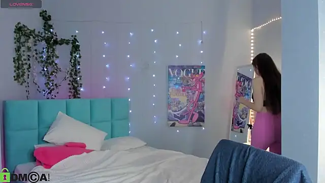 boozekirs  online show from March 24, 3:06 am