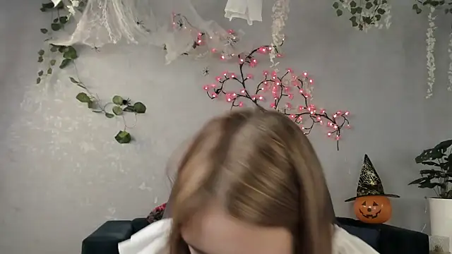 Snapshot of boozekirs_ chatting on October 30, 3:49 am boozekirs online show from October 30, 3:49 am