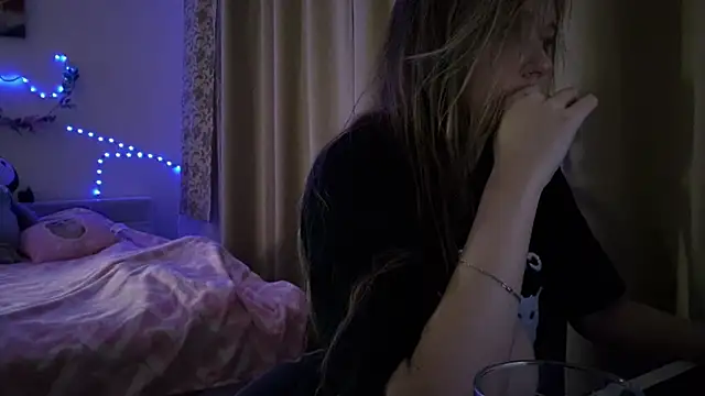 boozekirs  online show from February 5, 2:29 am