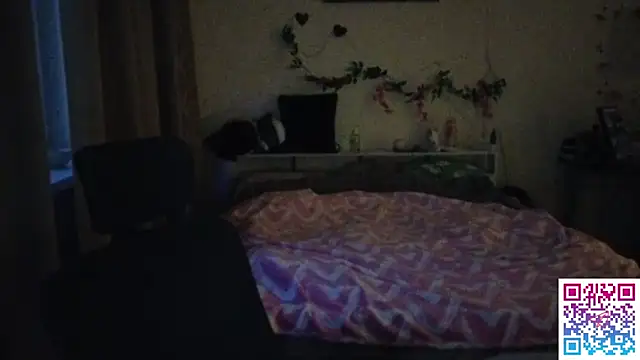 boozekirs  online show from February 20, 2:41 am