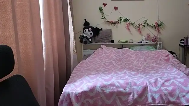 boozekirs  online show from February 16, 8:13 am