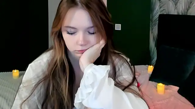 Snapshot of boozekirs_ chatting on March 12, 6:07 am boozekirs online show from March 12, 6:07 am