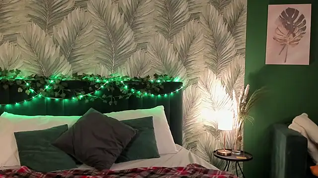 Snapshot of boozekirs_ chatting on November 7, 3:11 am boozekirs online show from November 7, 3:11 am