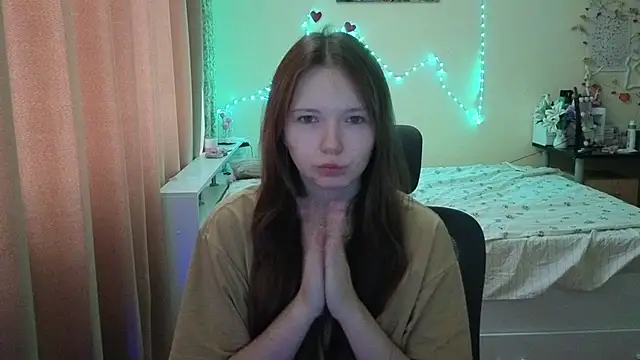 boozekirs  online show from April 14, 3:00 am