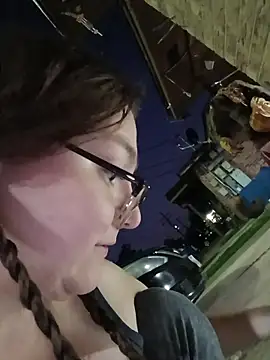 HTXBELLE online show from November 15, 12:09 pm