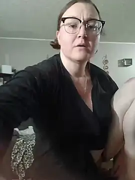 HTXBELLE online show from November 29, 10:26 am