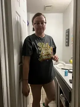 HTXBELLE online show from March 26, 5:17 am