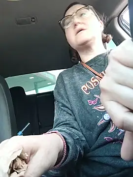 HTXBELLE online show from November 12, 8:23 pm