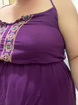 HTXBELLE online show from February 5, 6:31 am