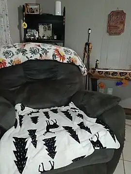 HTXBELLE online show from October 26, 9:31 am