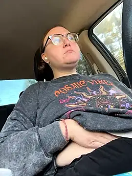 HTXBELLE online show from February 4, 6:03 pm