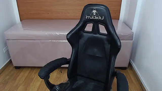 catalina25 t online show from October 29, 7:57 pm