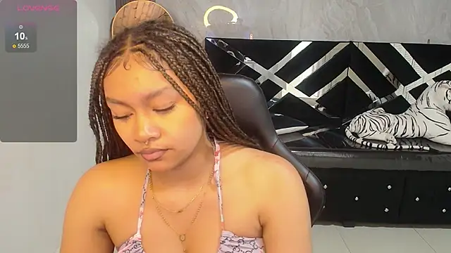 Snapshot of catalina25_t chatting on February 23, 2:06 pm catalina25 t online show from February 23, 2:06 pm