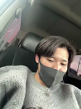 chiba chan online show from March 8, 9:40 pm