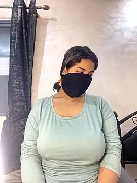 Snapshot of Louli_ta chatting on January 10, 6:36 pm Louli ta online show from January 10, 6:36 pm