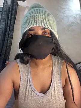 Snapshot of Louli_ta chatting on February 27, 9:14 pm Louli ta online show from February 27, 9:14 pm