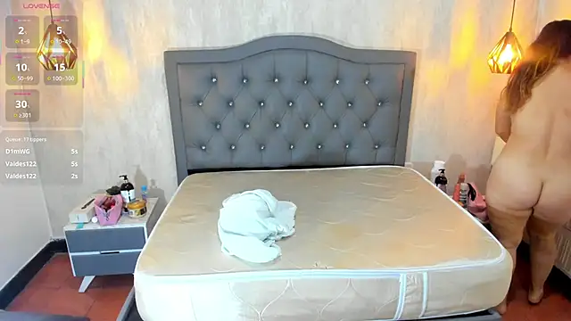 Snapshot of Nathalia_rodriguezz chatting on February 20, 7:41 pm Nathalia rodriguezz online show from February 20, 7:41 pm