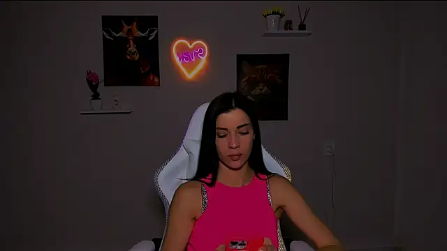 Snapshot of KetiWils chatting on March 1, 1:07 pm KetiWils online show from March 1, 1:07 pm