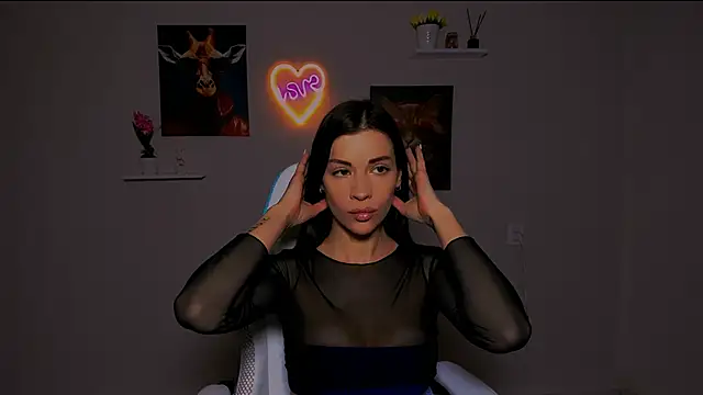 Snapshot of KetiWils chatting on March 3, 6:52 am KetiWils online show from March 3, 6:52 am