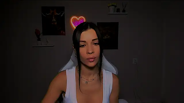 Snapshot of KetiWils chatting on March 4, 10:24 am KetiWils online show from March 4, 10:24 am