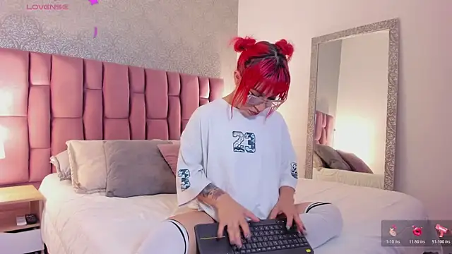 AbellaFox  online show from March 19, 8:31 pm