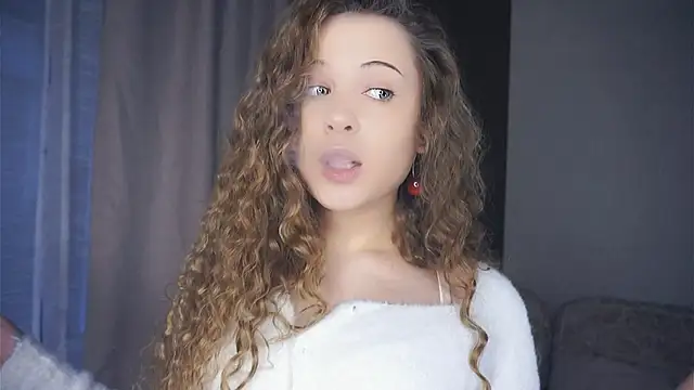 QuennaCoote online show from January 16, 6:39 am