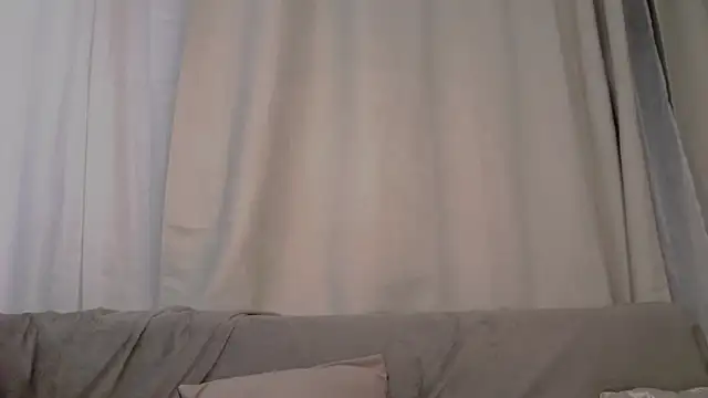 JanelleBrown  online show from December 20, 2:53 pm