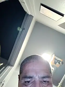 bimexpoexist online show from February 25, 11:04 pm