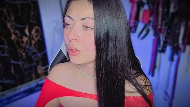 Guxplo  online show from March 24, 6:30 pm