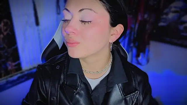 Guxplo  online show from April 15, 2:54 pm