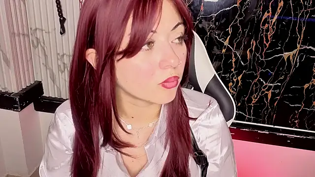 Snapshot of Guxplo_ chatting on October 31, 1:19 pm Guxplo  online show from October 31, 1:19 pm