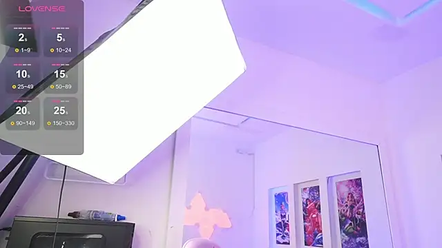 Snapshot of SaharaKramer chatting on February 28, 10:28 pm SaharaKramer online show from February 28, 10:28 pm