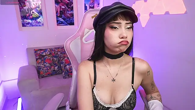 Snapshot of SaharaKramer chatting on February 20, 7:19 pm SaharaKramer online show from February 20, 7:19 pm