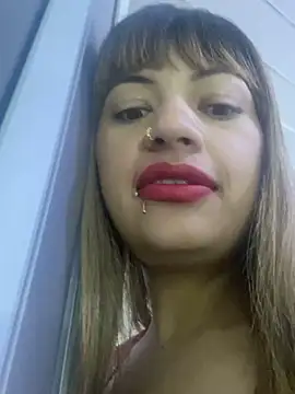 Snapshot of Rihana_Milan chatting on March 11, 10:51 am Rihana Milan online show from March 11, 10:51 am
