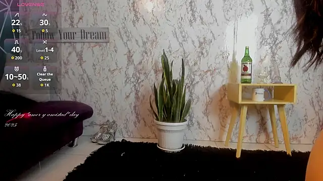 Snapshot of aitana_garcia_ chatting on September 20, 12:32 pm aitana garcia online show from September 20, 12:32 pm