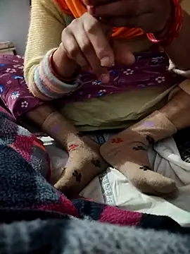 indian couple4 online show from December 21, 1:41 am