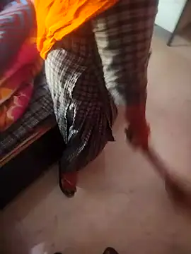 Snapshot of indian_couple4 chatting on November 26, 3:39 am indian couple4 online show from November 26, 3:39 am