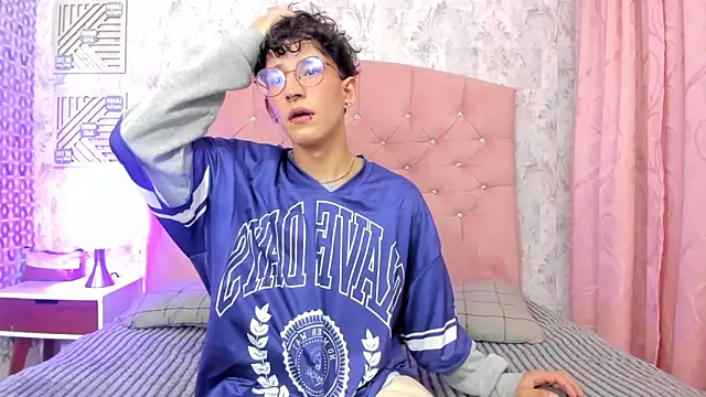 iiangel  online show from February 26, 4:34 am