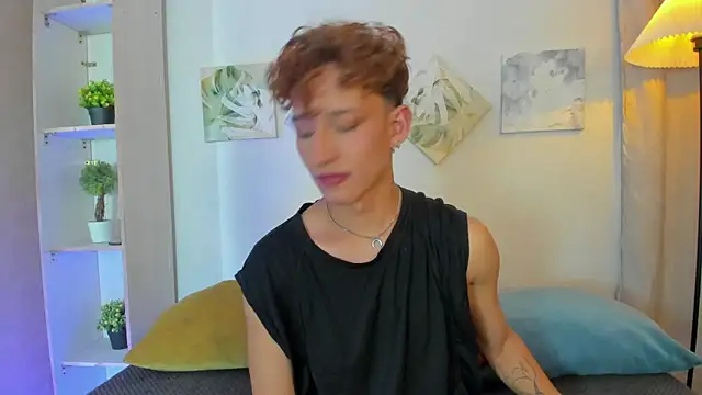 iiangel  online show from December 3, 3:07 am