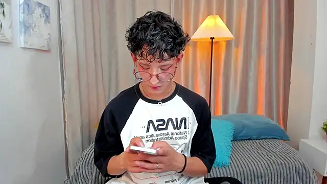 iiangel  online show from February 25, 3:29 am