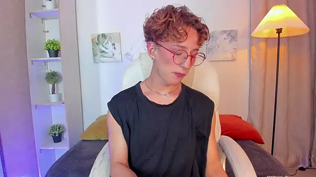 iiangel  online show from December 4, 3:16 am