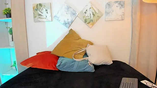 iiangel  online show from November 6, 2:59 am