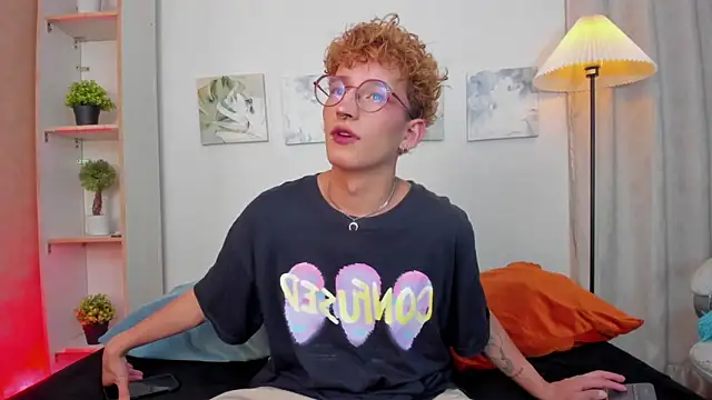 iiangel  online show from February 11, 4:12 am