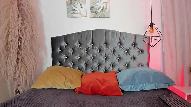 iiangel  online show from October 24, 4:00 am