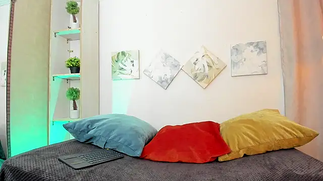 iiangel  online show from October 30, 3:05 am