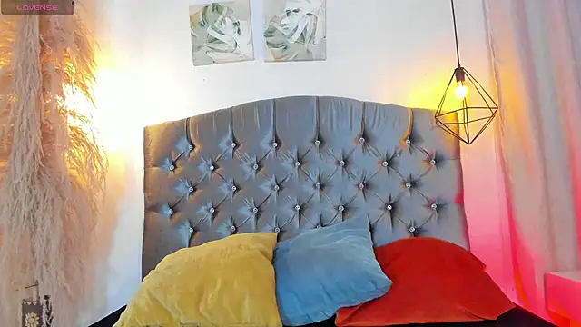 iiangel  online show from October 21, 3:17 am