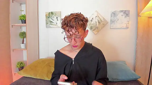 iiangel  online show from December 17, 4:06 am