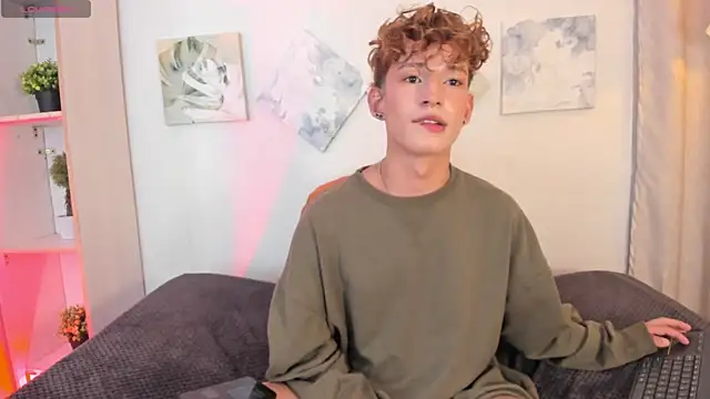 iiangel  online show from November 13, 6:50 am