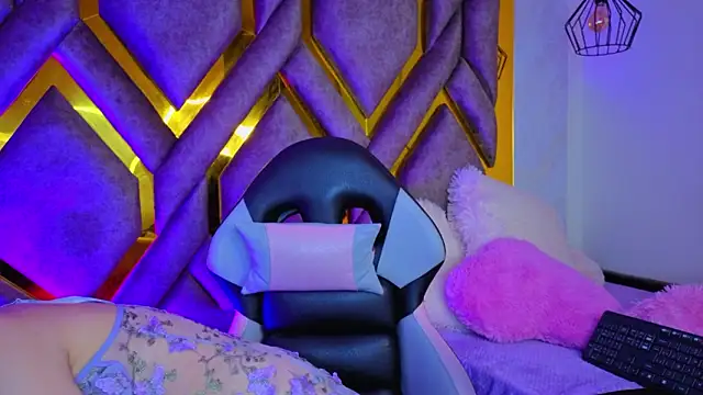 Valuh Blake online show from March 12, 4:29 am