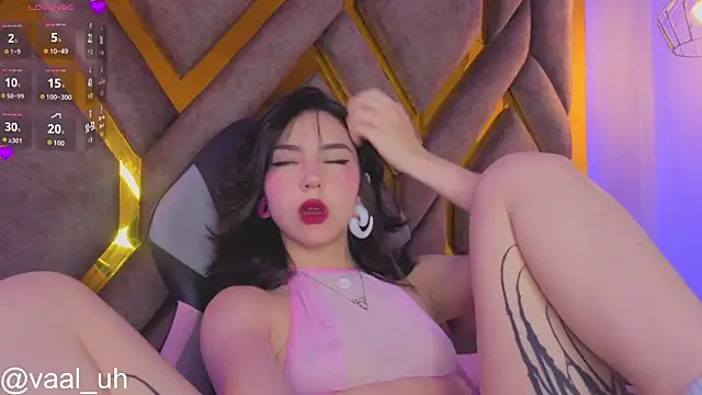 Snapshot of Valuh_Blake chatting on November 18, 12:41 pm Valuh Blake online show from November 18, 12:41 pm